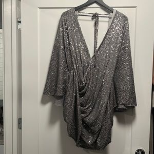Ellaé Lisqué glitter dress (silver)
